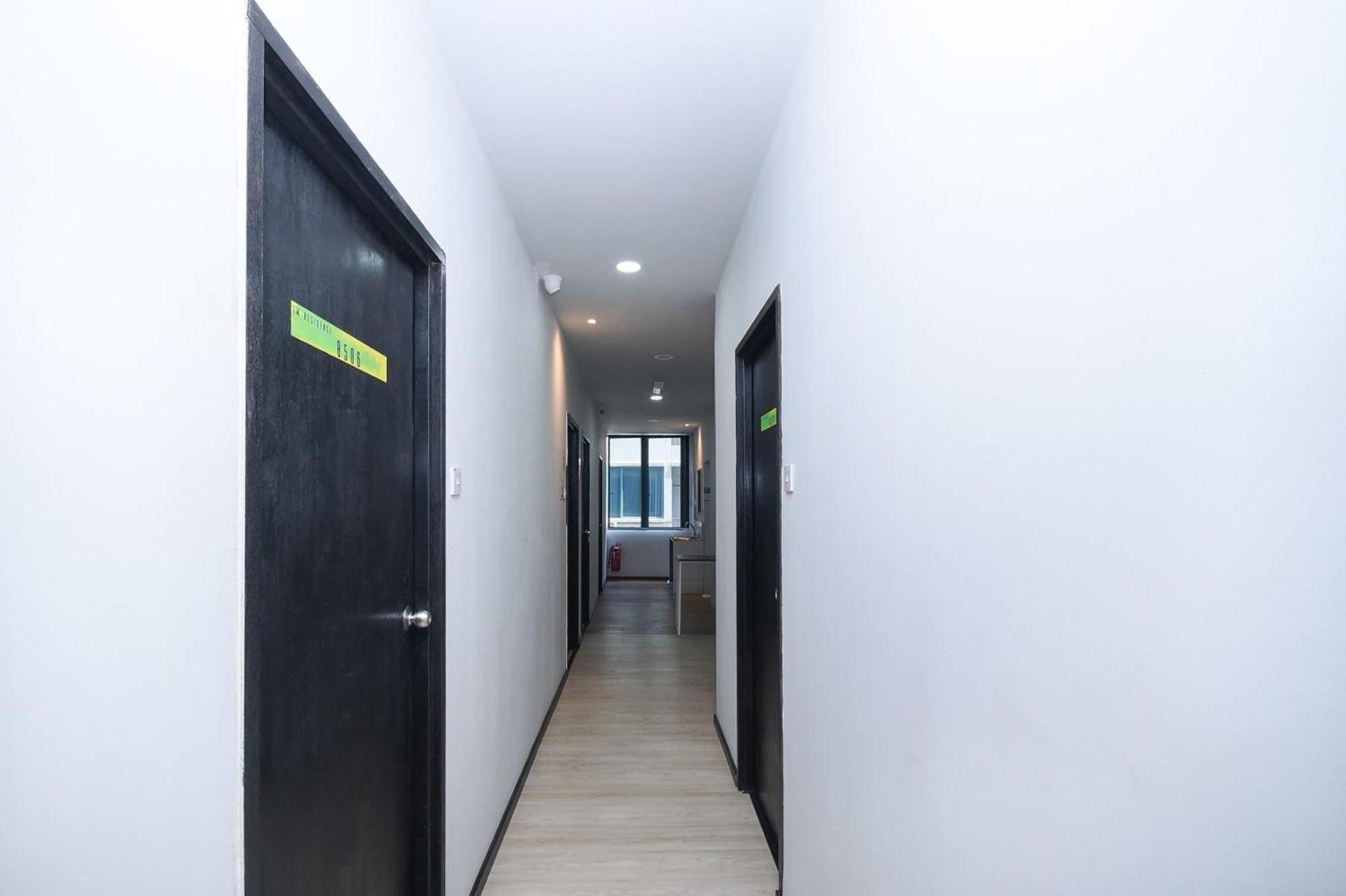 Spot On 89838 Lm Residence Miri Exterior photo